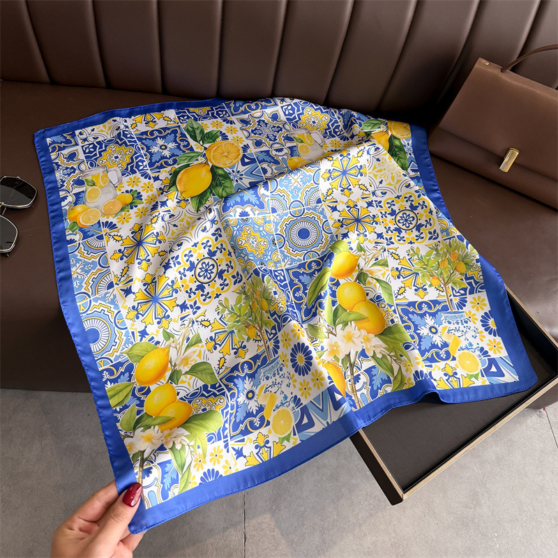 2026 New Fruit Print Silk Squa - Ascot Neck Scarf recension och pris