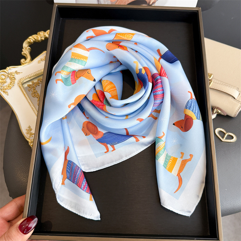 Fashion Wiener Dog Print Banda - Silk Neck Scarf recension och pris