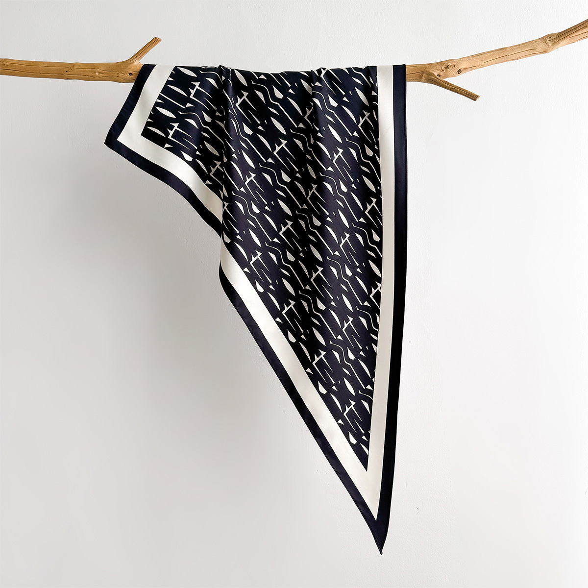 Spring Printed Square Scarf Fo - Silk Neck Scarf recension och pris
